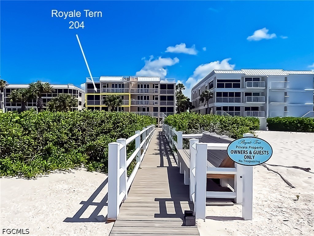 2959 Gulf Unit 204, Sanibel, FL 33957
