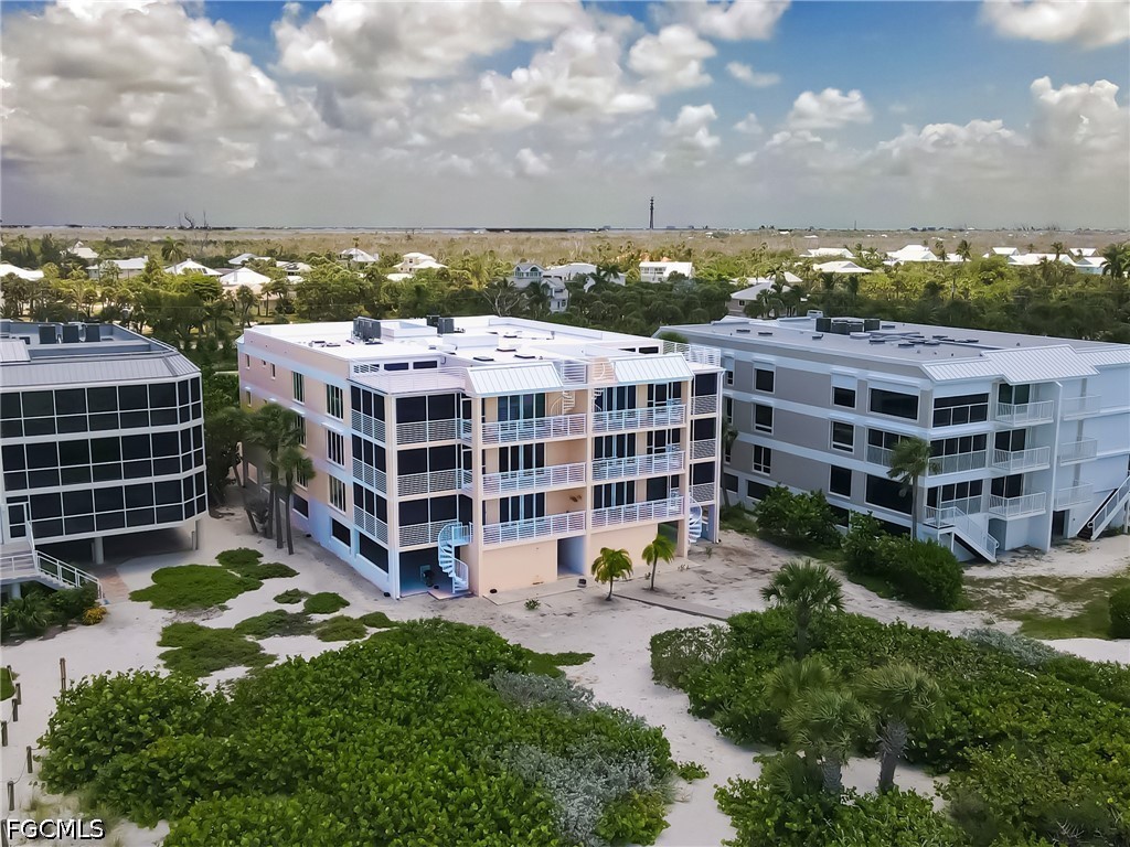 2959 Gulf Unit 204, Sanibel, FL 33957