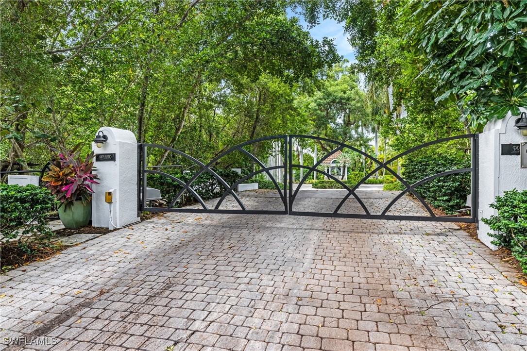 503 Gulf Unit A, Sanibel, FL 33957