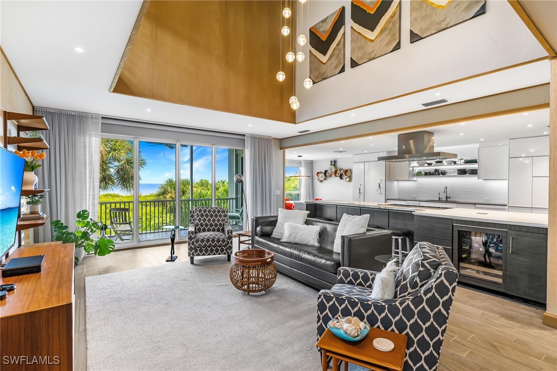 503 Gulf Unit A, Sanibel, FL 33957