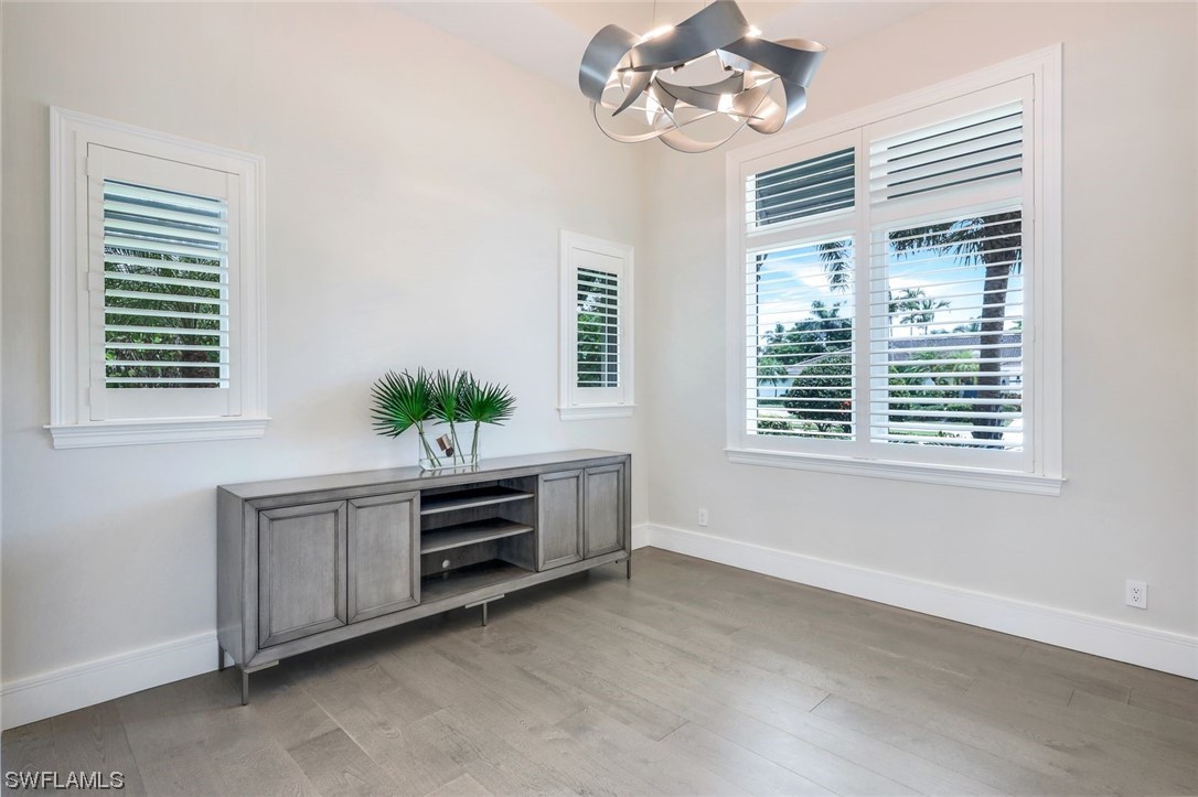 569 Neapolitan, Naples, FL 34103