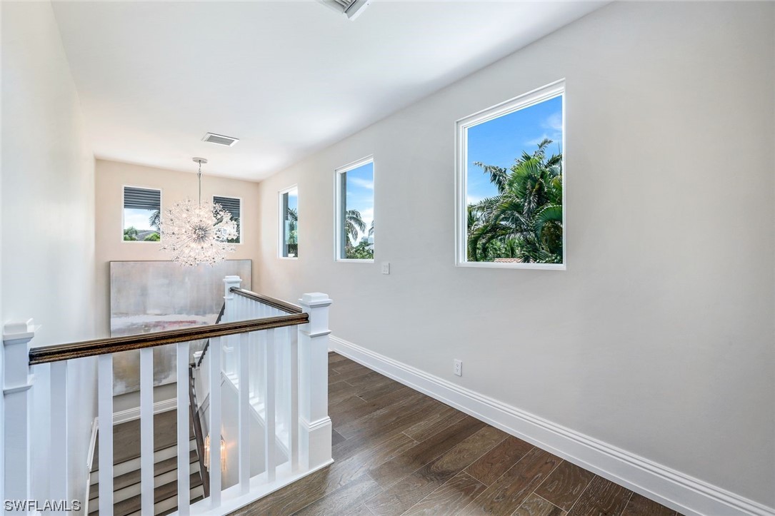569 Neapolitan, Naples, FL 34103