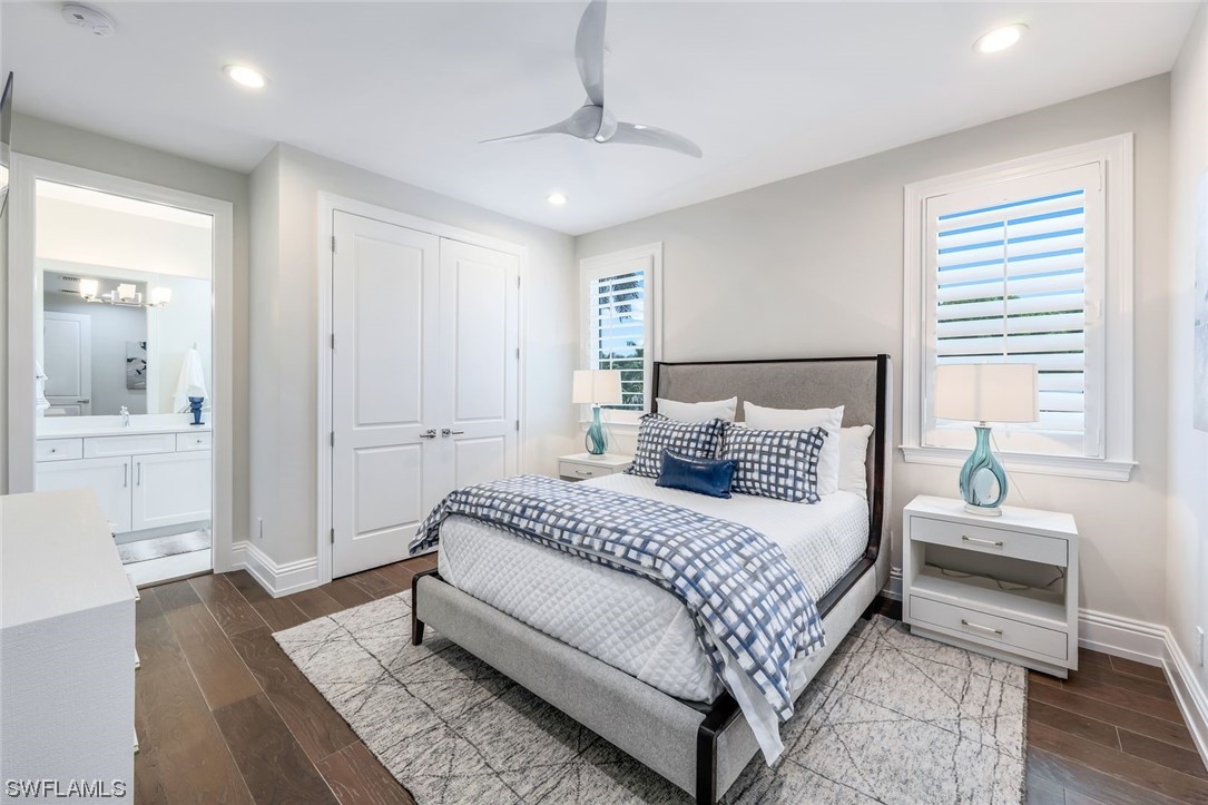 569 Neapolitan, Naples, FL 34103