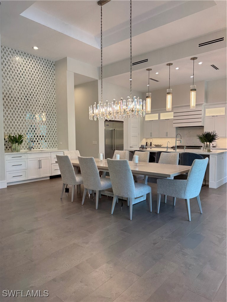 DiningArea
