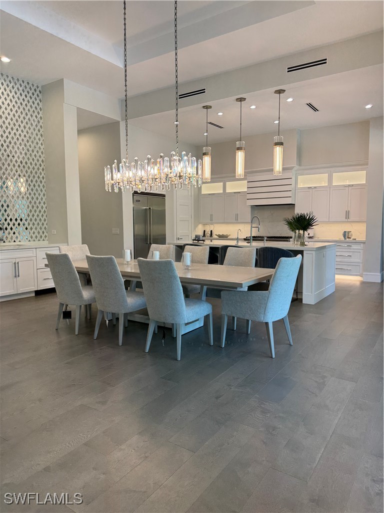 DiningArea