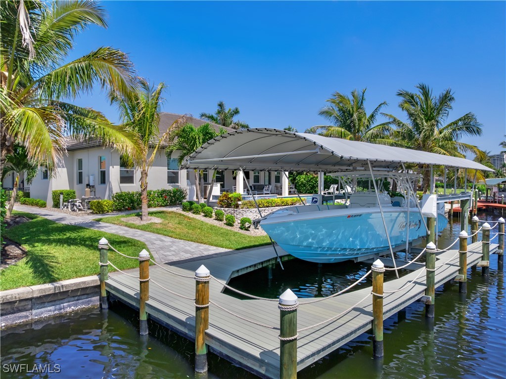 Dock