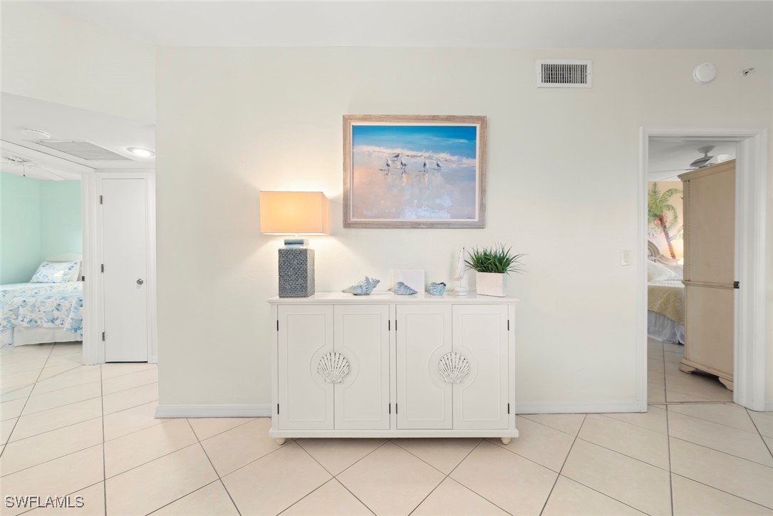 255 Periwinkle Unit 5b, Sanibel, FL 33957