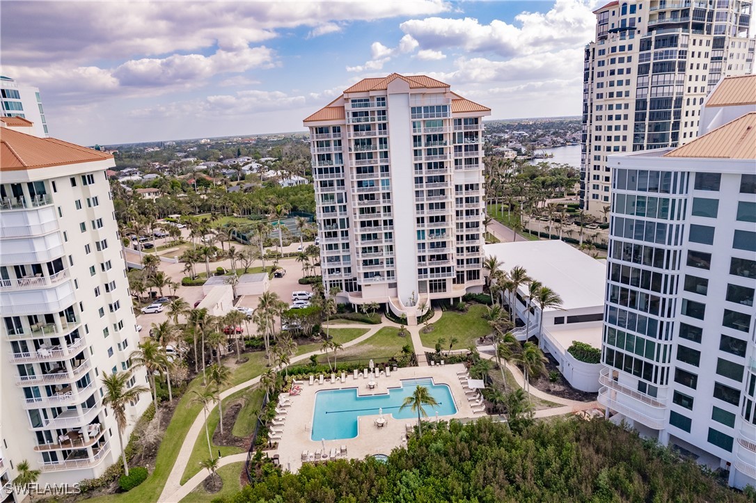 40 Seagate Unit 202a, Naples, FL 34103