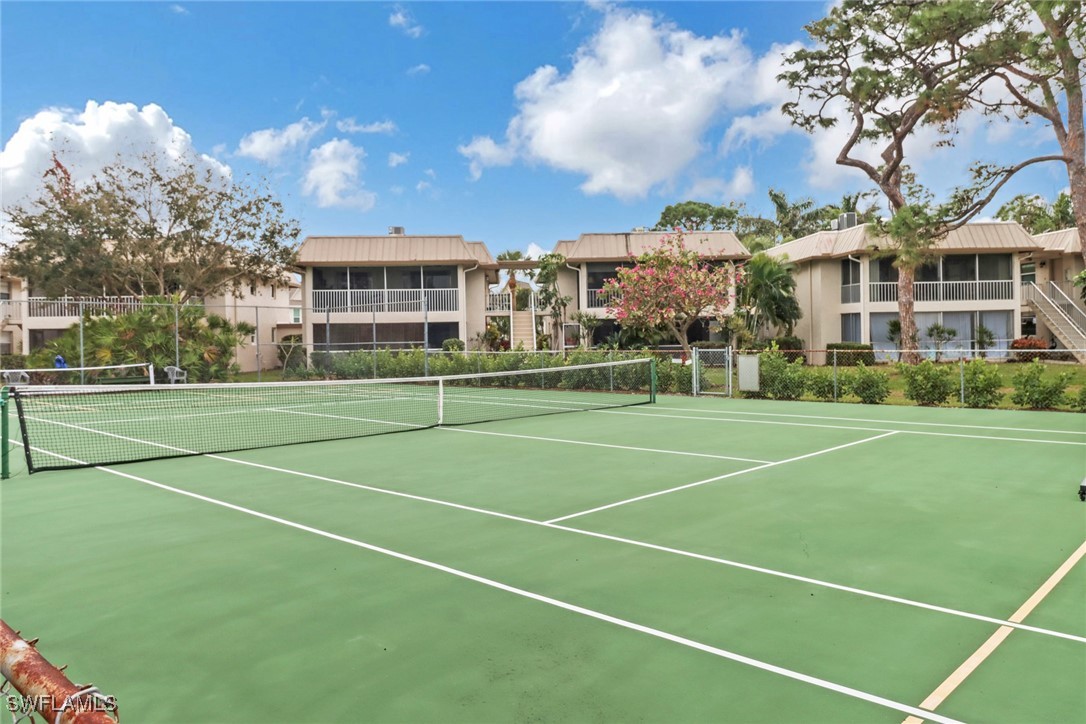 1549 Sandpiper Unit 1, Naples, FL 34102
