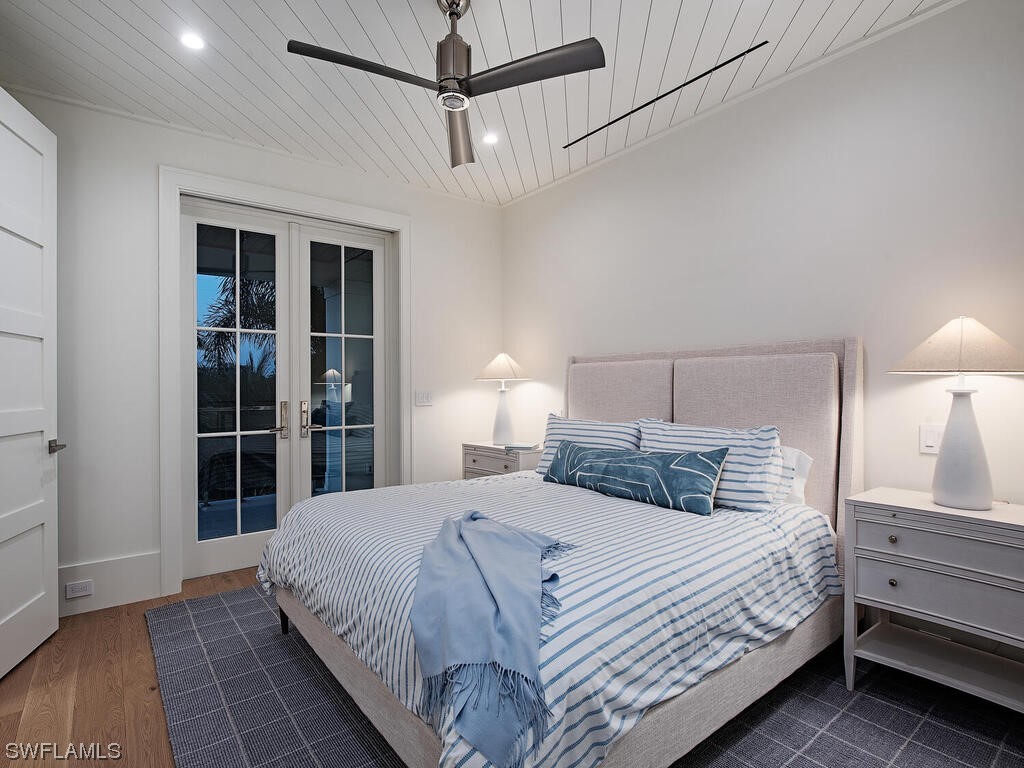 626 S Golf, Naples, FL 34102