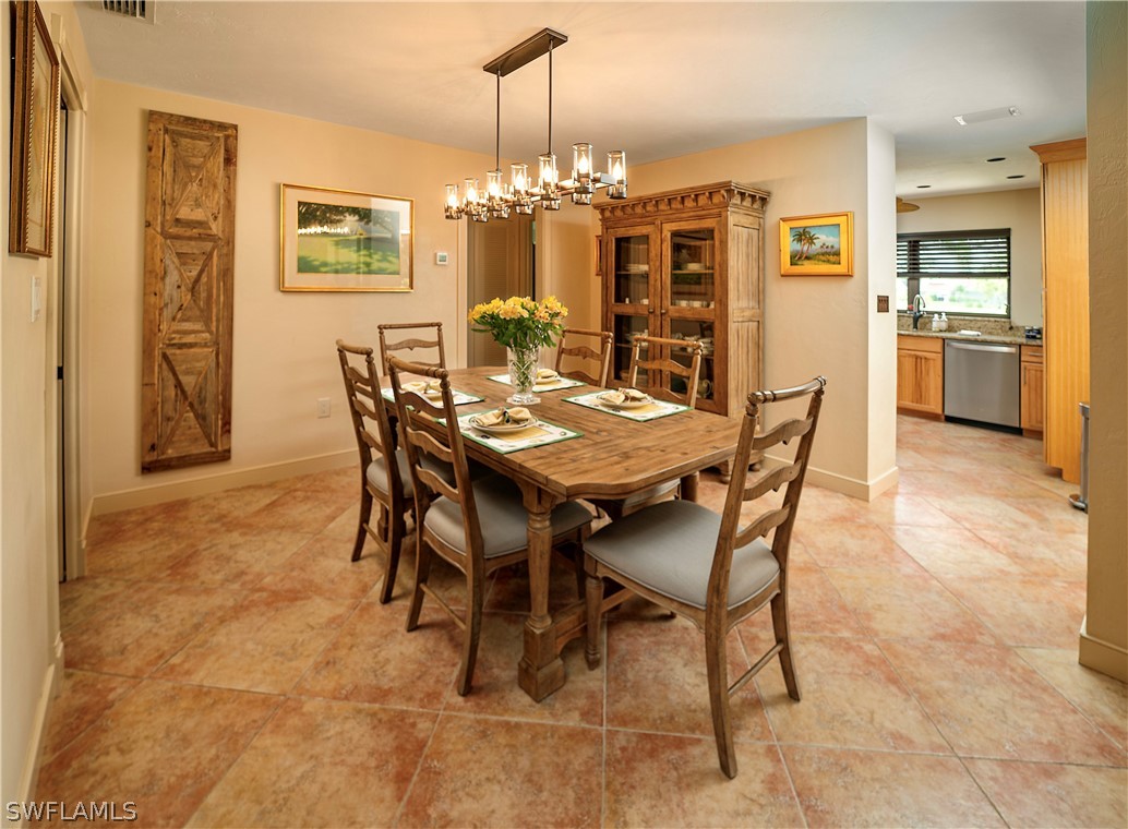 427 Torrey Pines, Naples, FL 34113