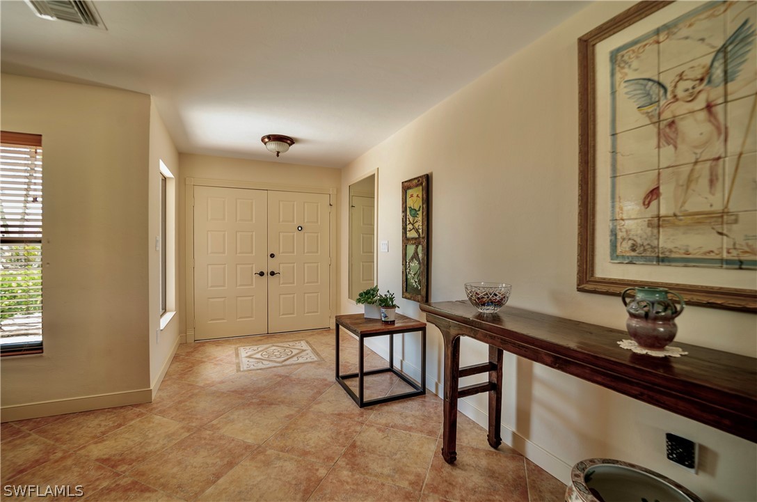 427 Torrey Pines, Naples, FL 34113