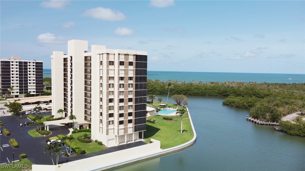 17 Bluebill Unit 901, Naples, FL 34108