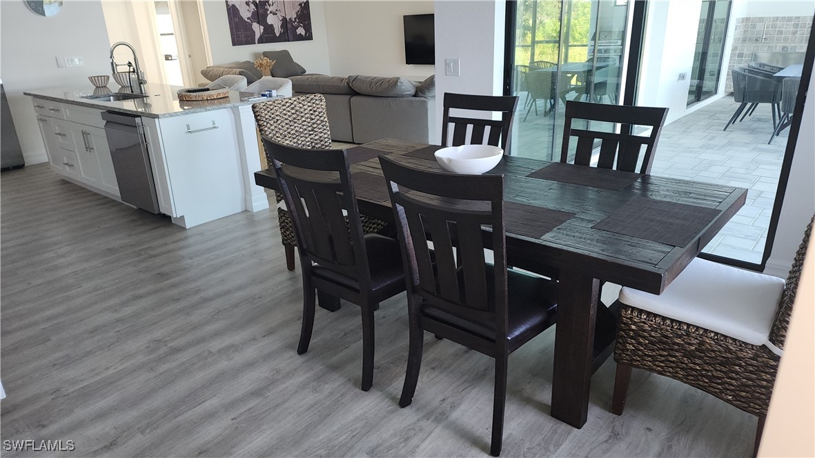 DiningArea