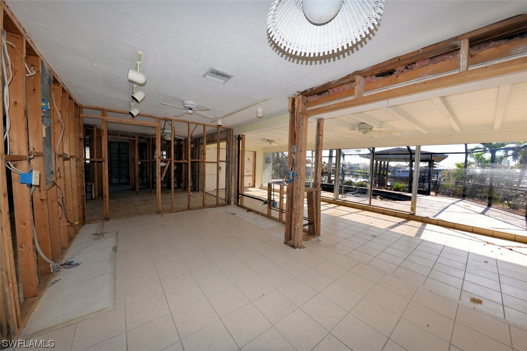 230 Randy, Fort Myers Beach, FL 33931