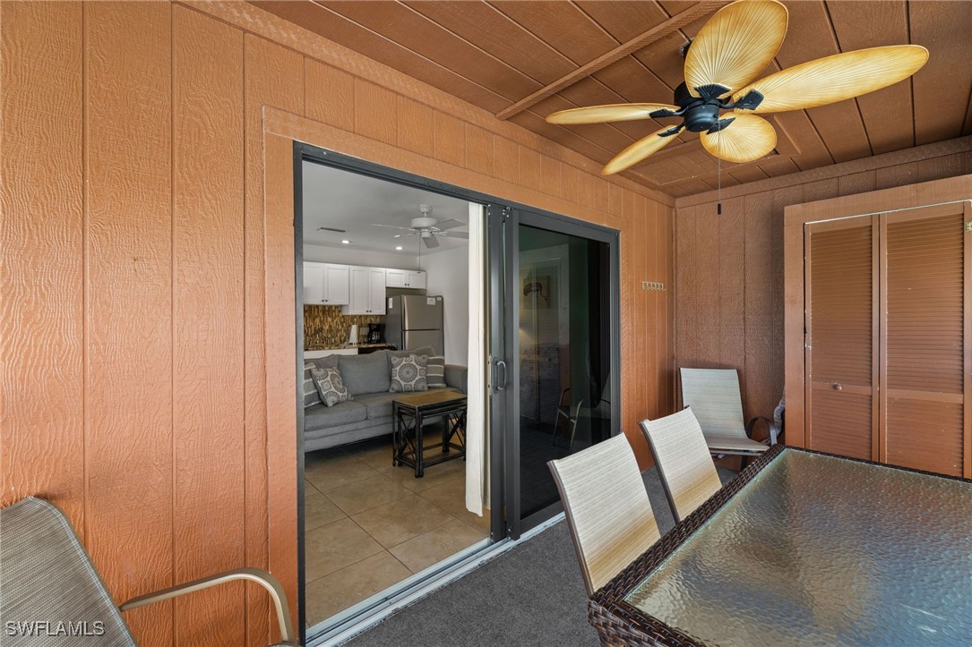 1811 Olde Middle Gulf Unit 10, Sanibel, FL 33957