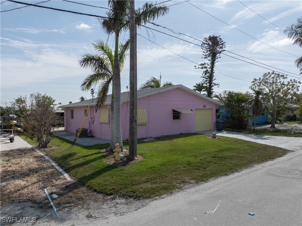 11476 May, Matlacha, FL 33993
