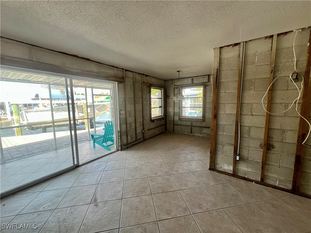 11476 May, Matlacha, FL 33993
