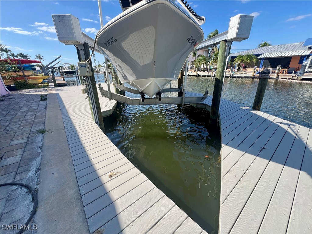 Dock
