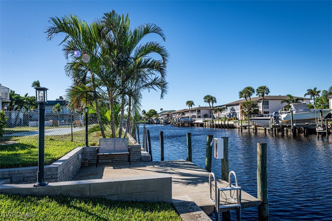 Dock