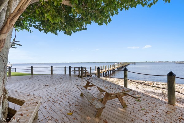 Dock