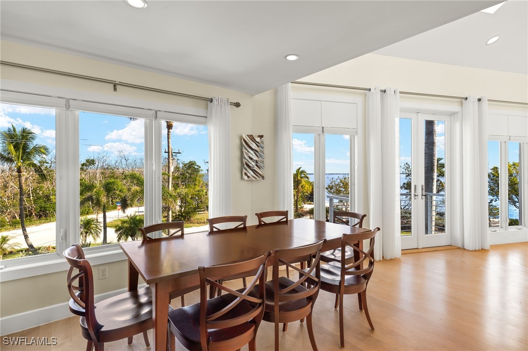 DiningArea