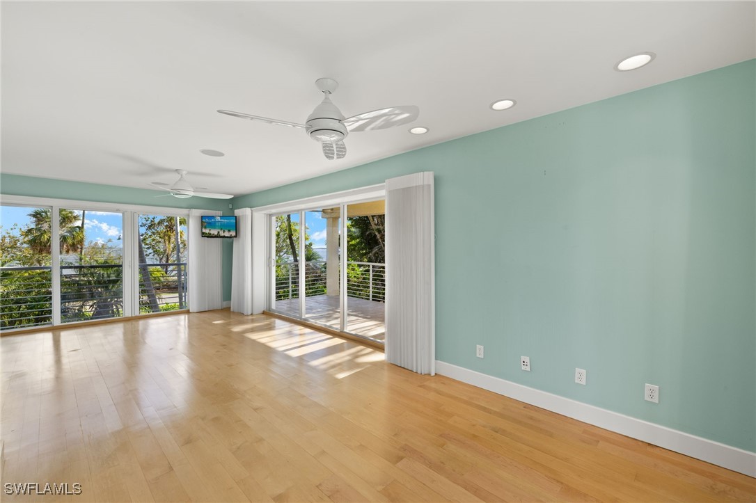 1581 San Carlos Bay, Sanibel, FL 33957