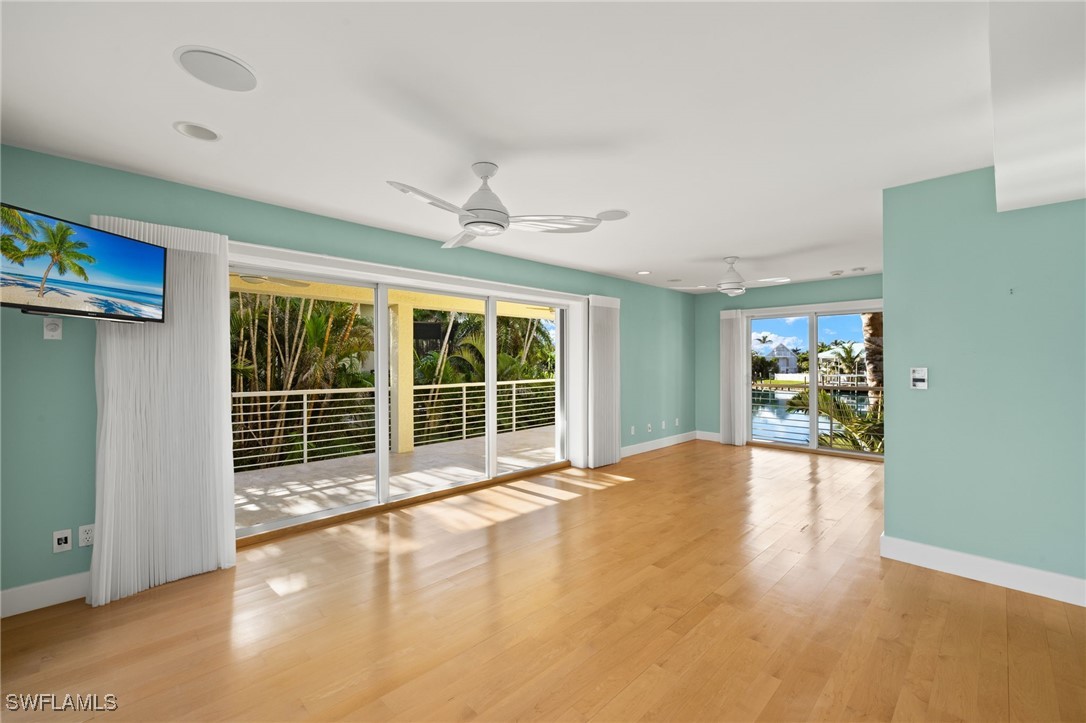 1581 San Carlos Bay, Sanibel, FL 33957