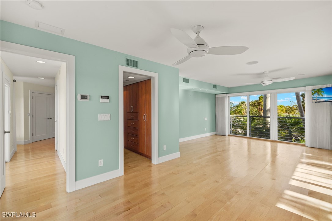 1581 San Carlos Bay, Sanibel, FL 33957