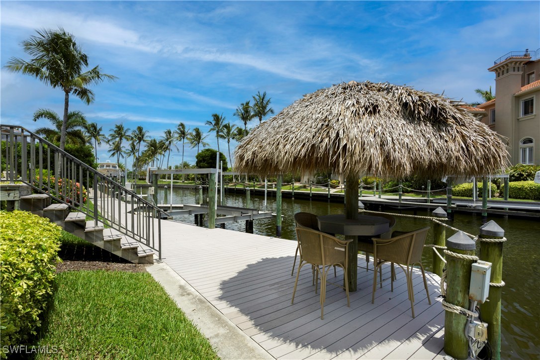 Dock