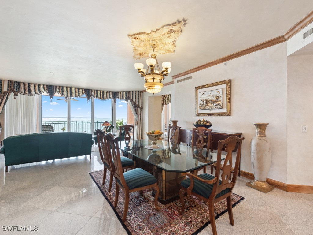 DiningArea
