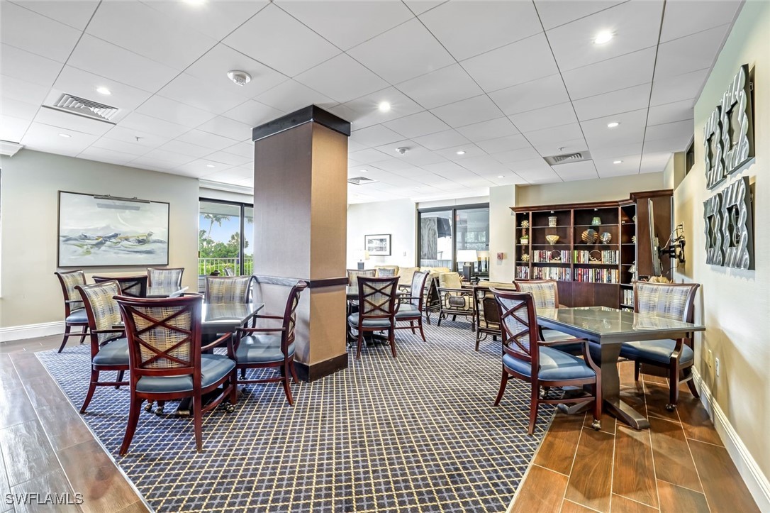 DiningArea