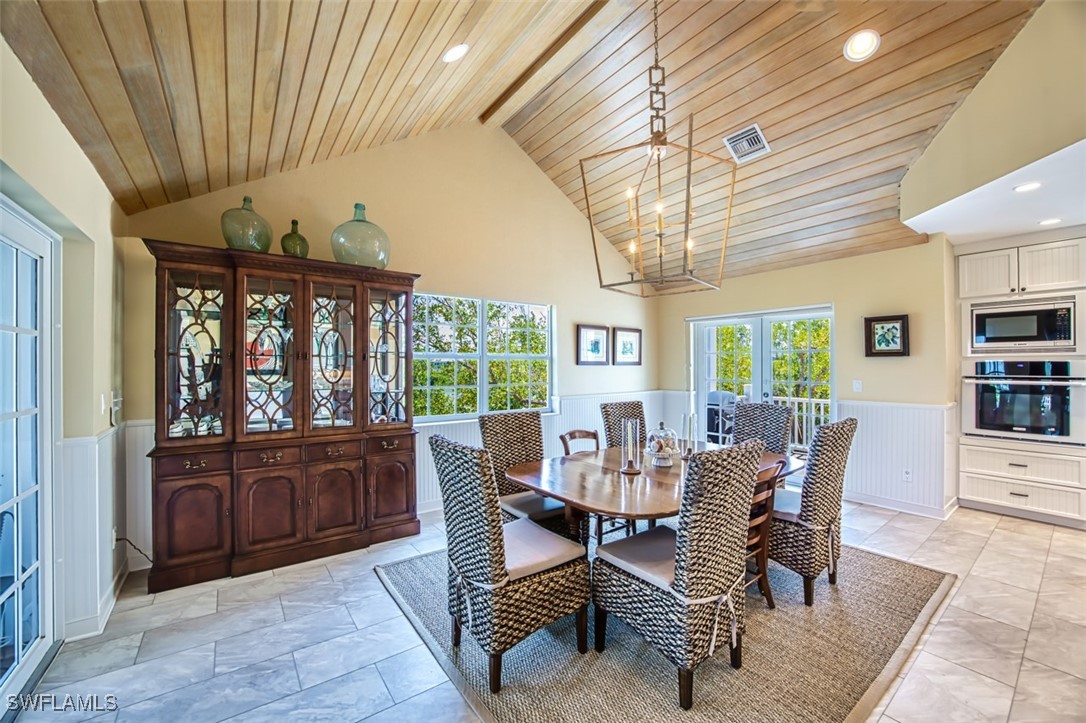 DiningArea