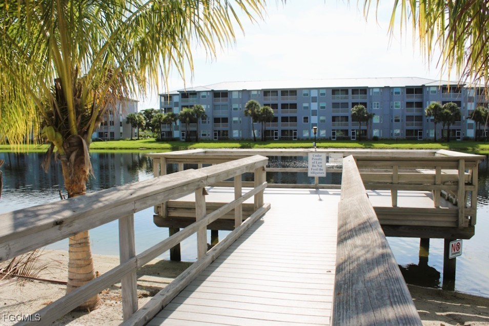 Dock