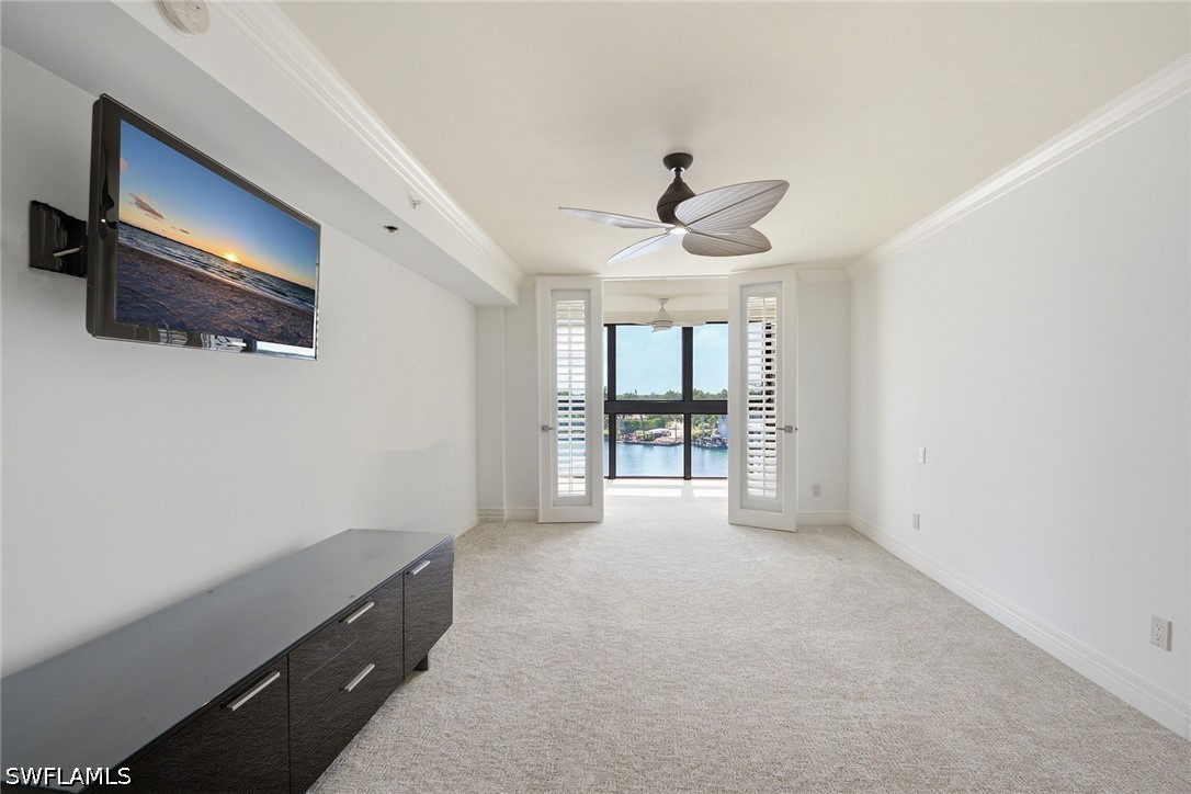 2400 Gulf Shore Unit 502, Naples, FL 34103