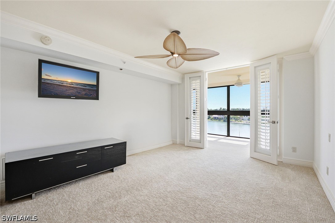 2400 Gulf Shore Unit 502, Naples, FL 34103