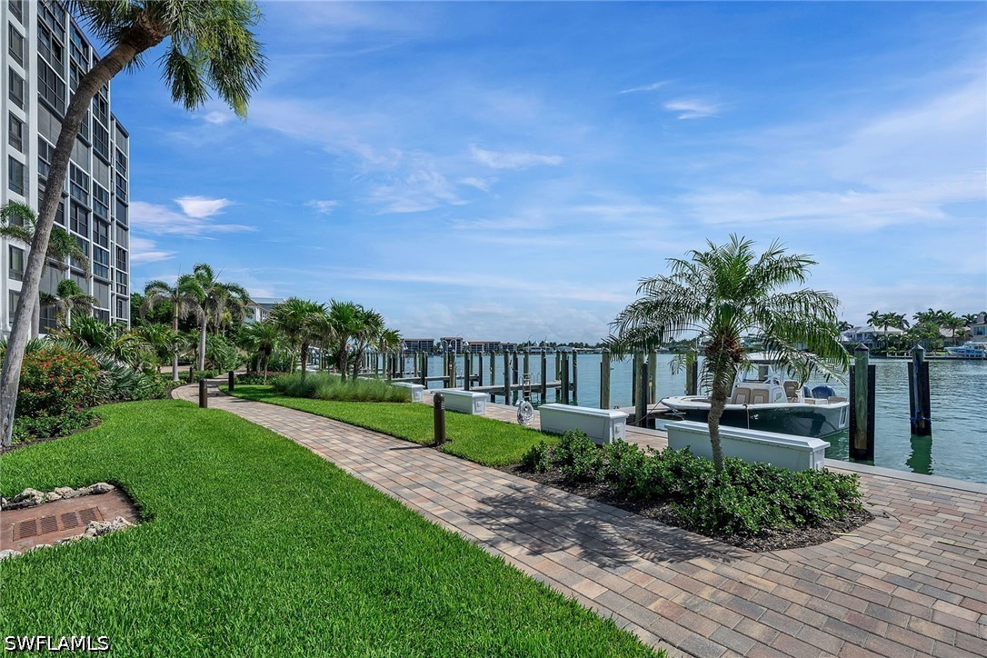 2400 Gulf Shore Unit 502, Naples, FL 34103