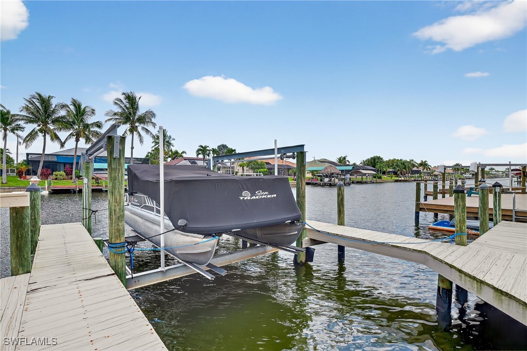 Dock