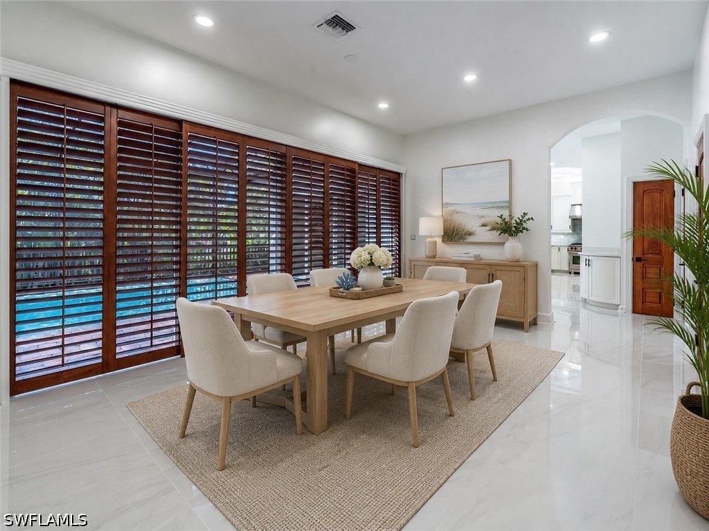 DiningArea
