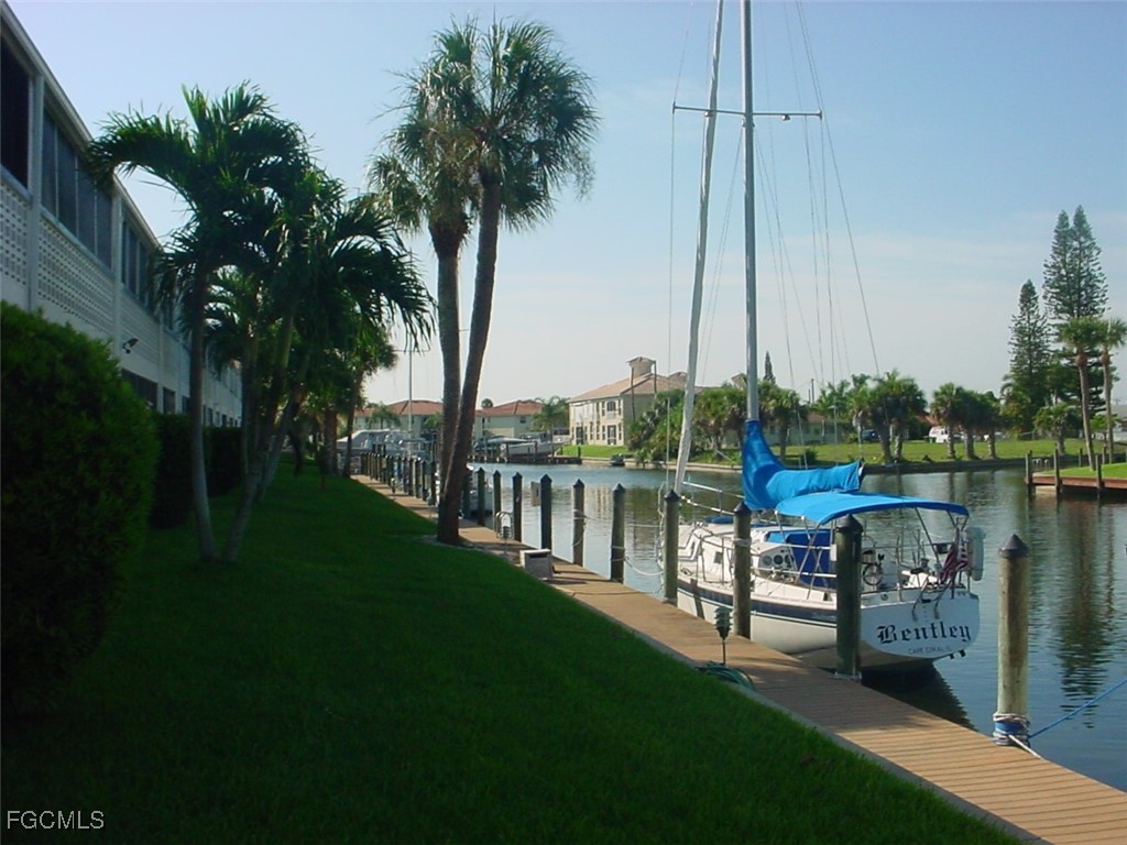 Dock