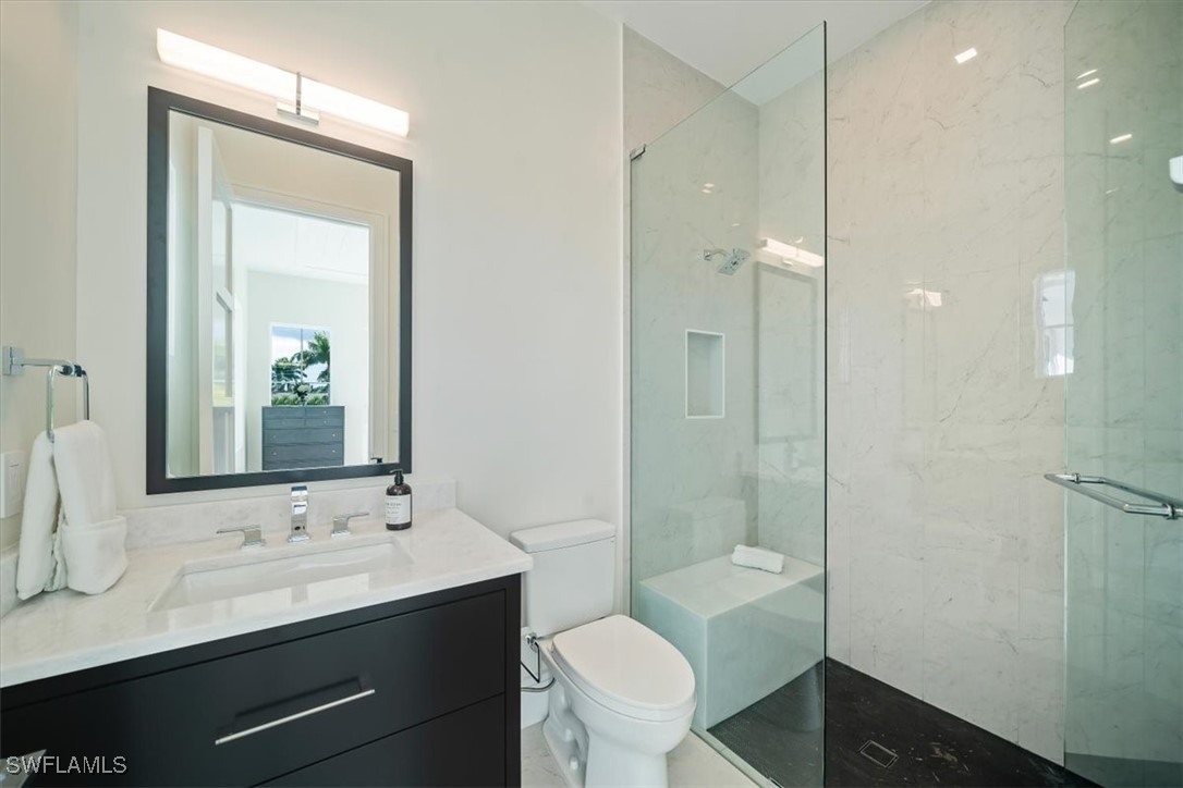 1645 Bonita, Naples, FL 34102