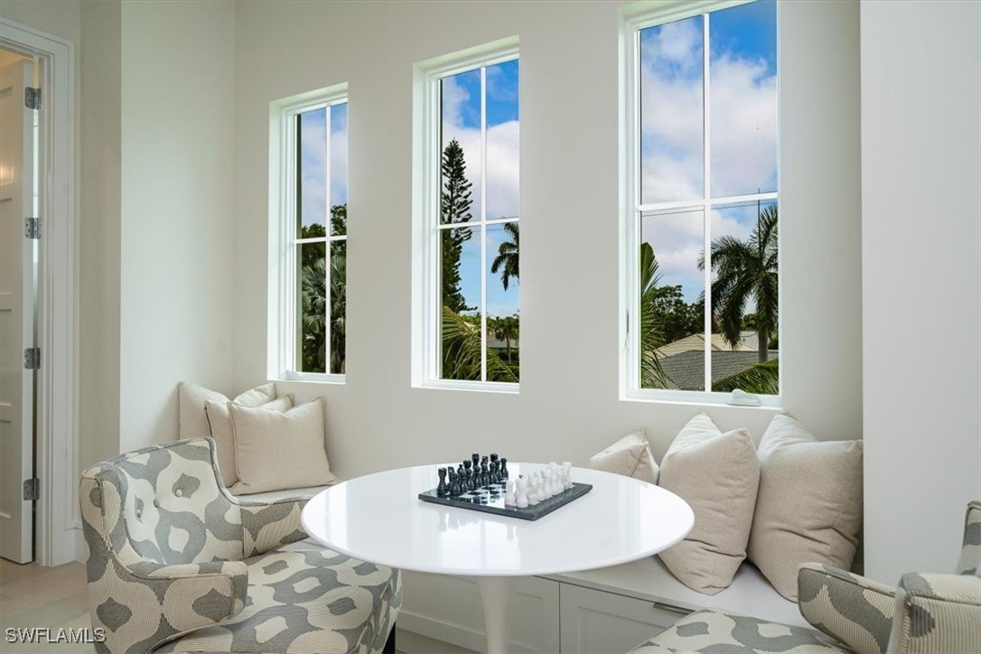 1645 Bonita, Naples, FL 34102