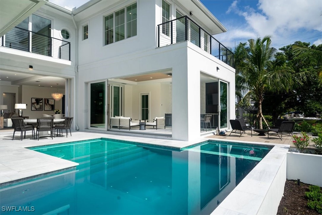 1645 Bonita, Naples, FL 34102