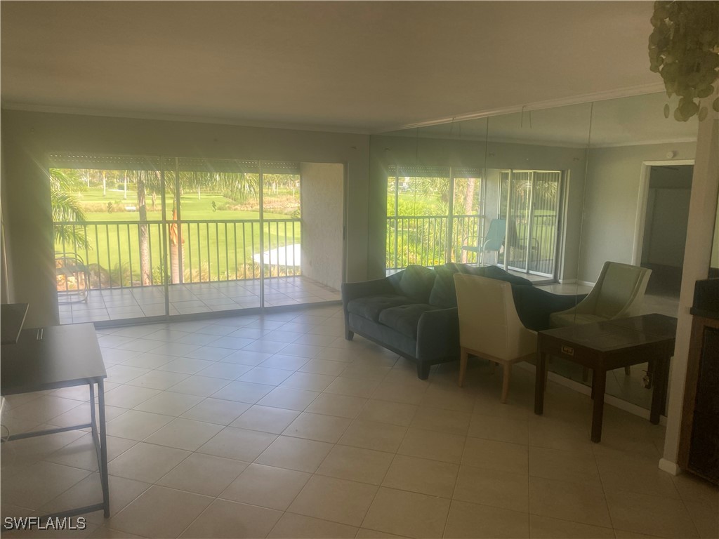 123 Palm Unit 2862, Naples, FL 34112