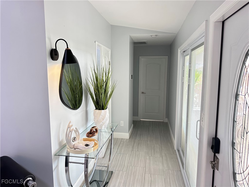 5597 Foxlake, North Fort Myers, FL 33917