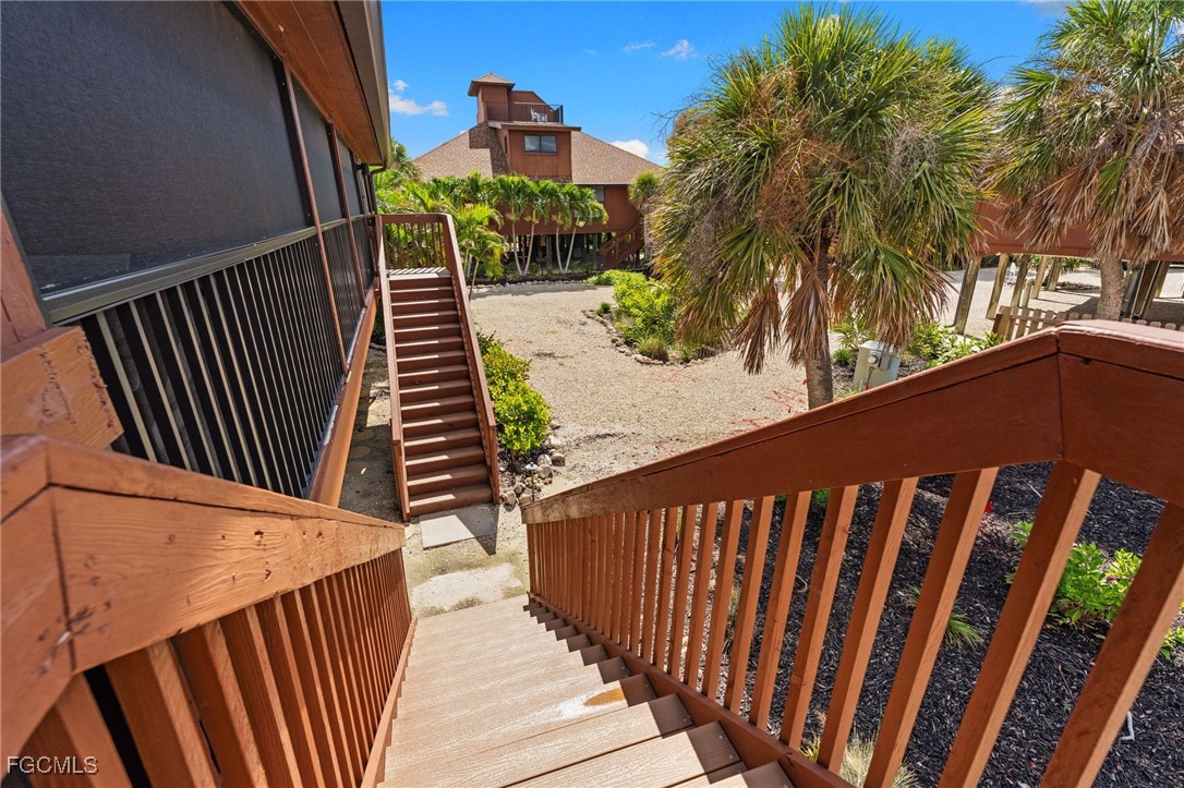 1811 Olde Middle Gulf Unit 14, Sanibel, FL 33957