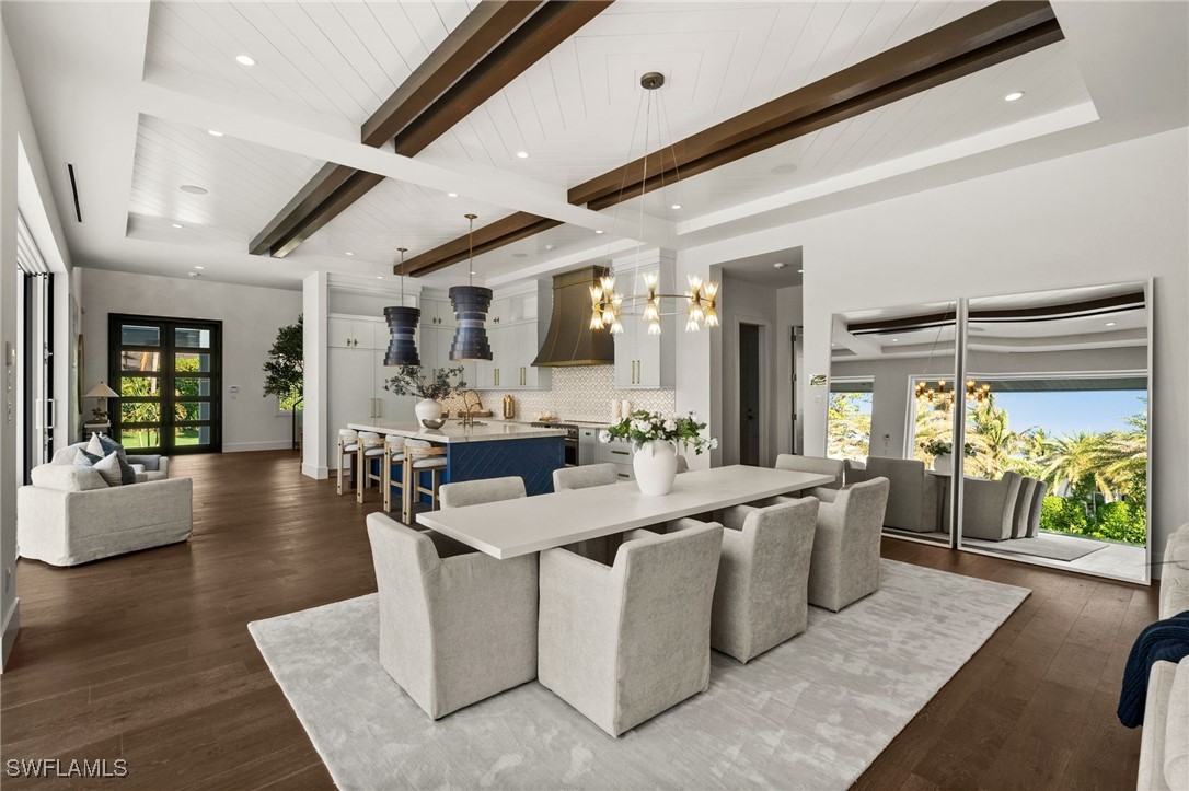 506 Neapolitan, Naples, FL 34103