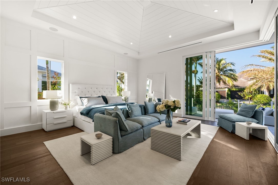506 Neapolitan, Naples, FL 34103