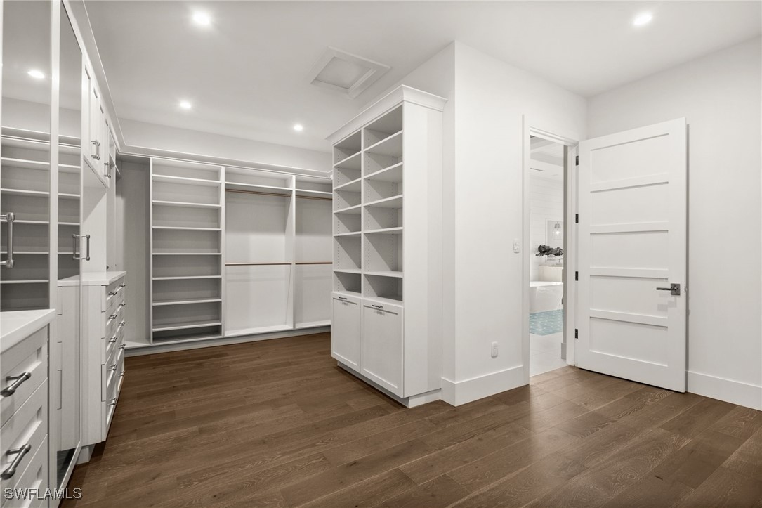 506 Neapolitan, Naples, FL 34103