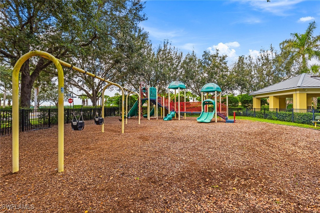 2667 Blossom, Naples, FL 34120